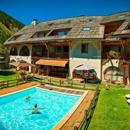 Hotel & Spa La Ferme De L'Izoard 阿维厄 外观 照片